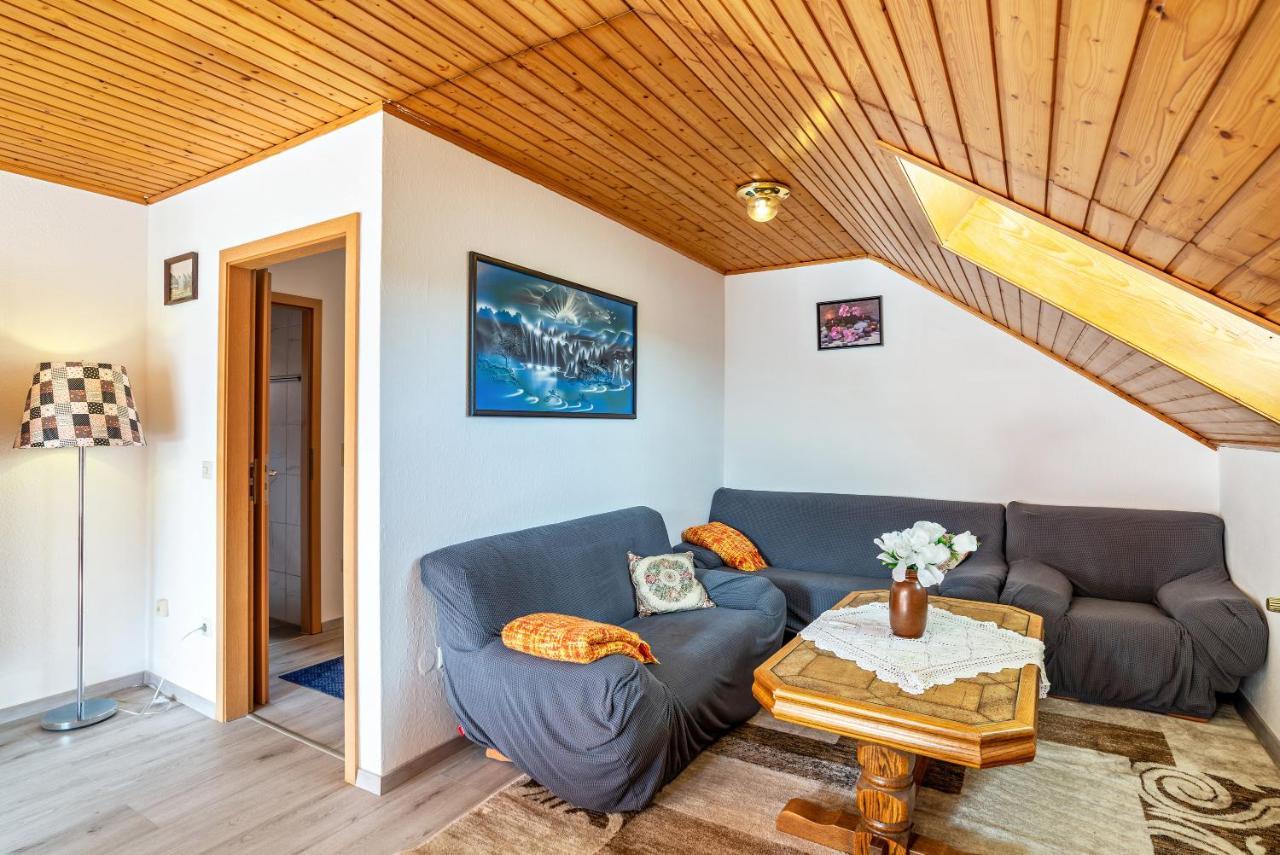 Haus Guenter Und Valeria Apartman Gossersweiler-Stein Kültér fotó